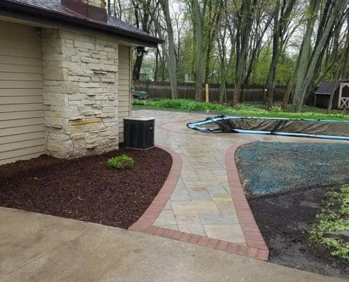 Paver Walkway with Inlay